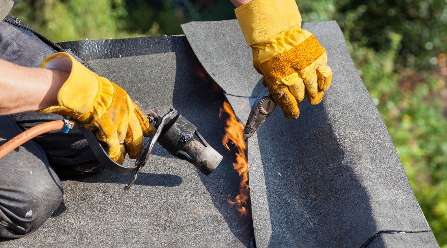 Professional residential roofers in Oakford, IN